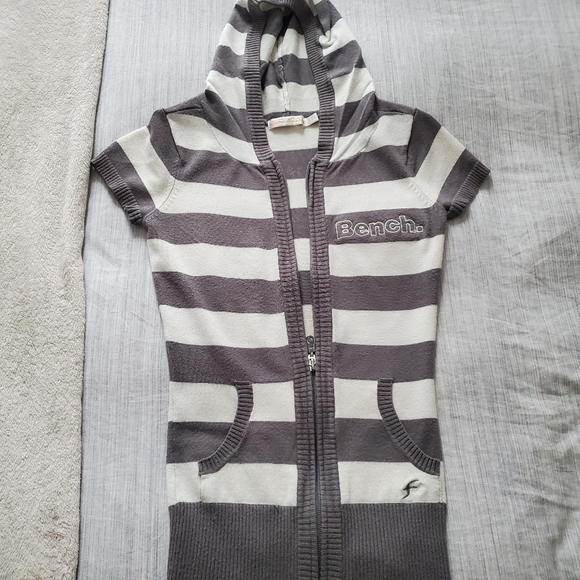 Short sleeve sweat shirt - Picture 3 of 4